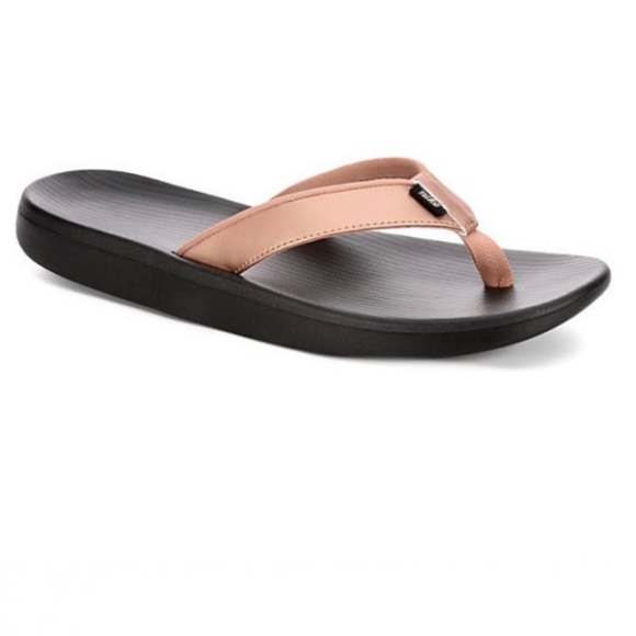 nike rose gold flip flops